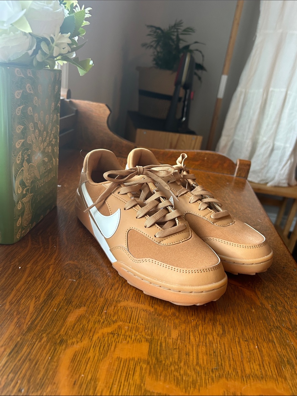 Nike Women’s Sneakers NWOT